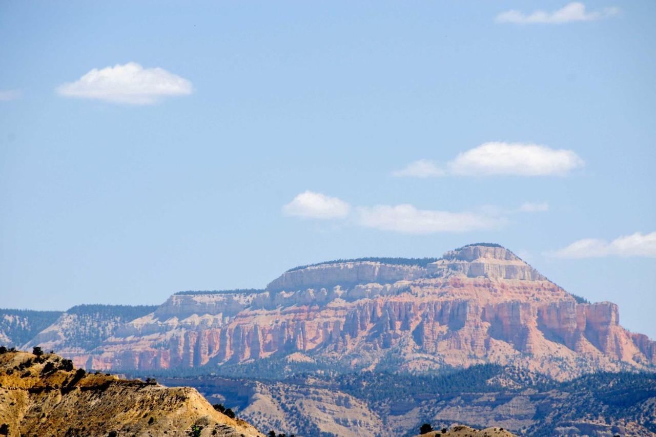 Cozy Henrieville Cabin 18 Mi To Bryce Canyon Np! Экстерьер фото